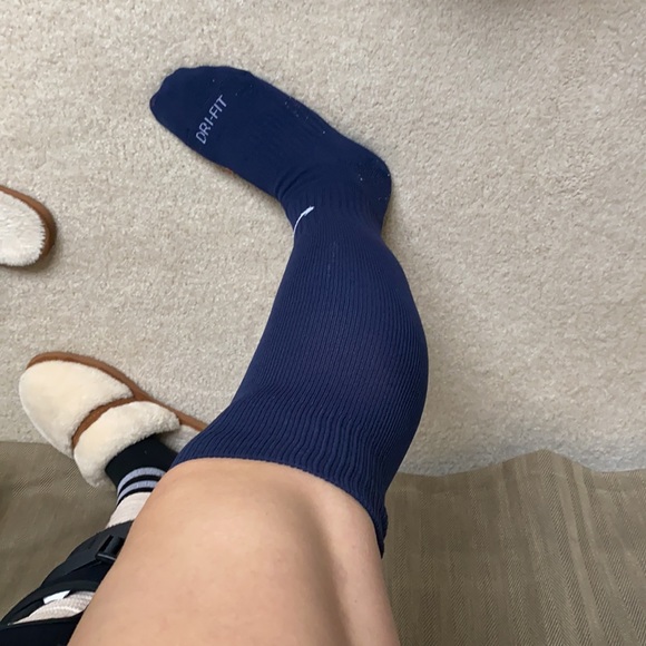 Navy blue Nike soccer socks - Picture 2 of 4